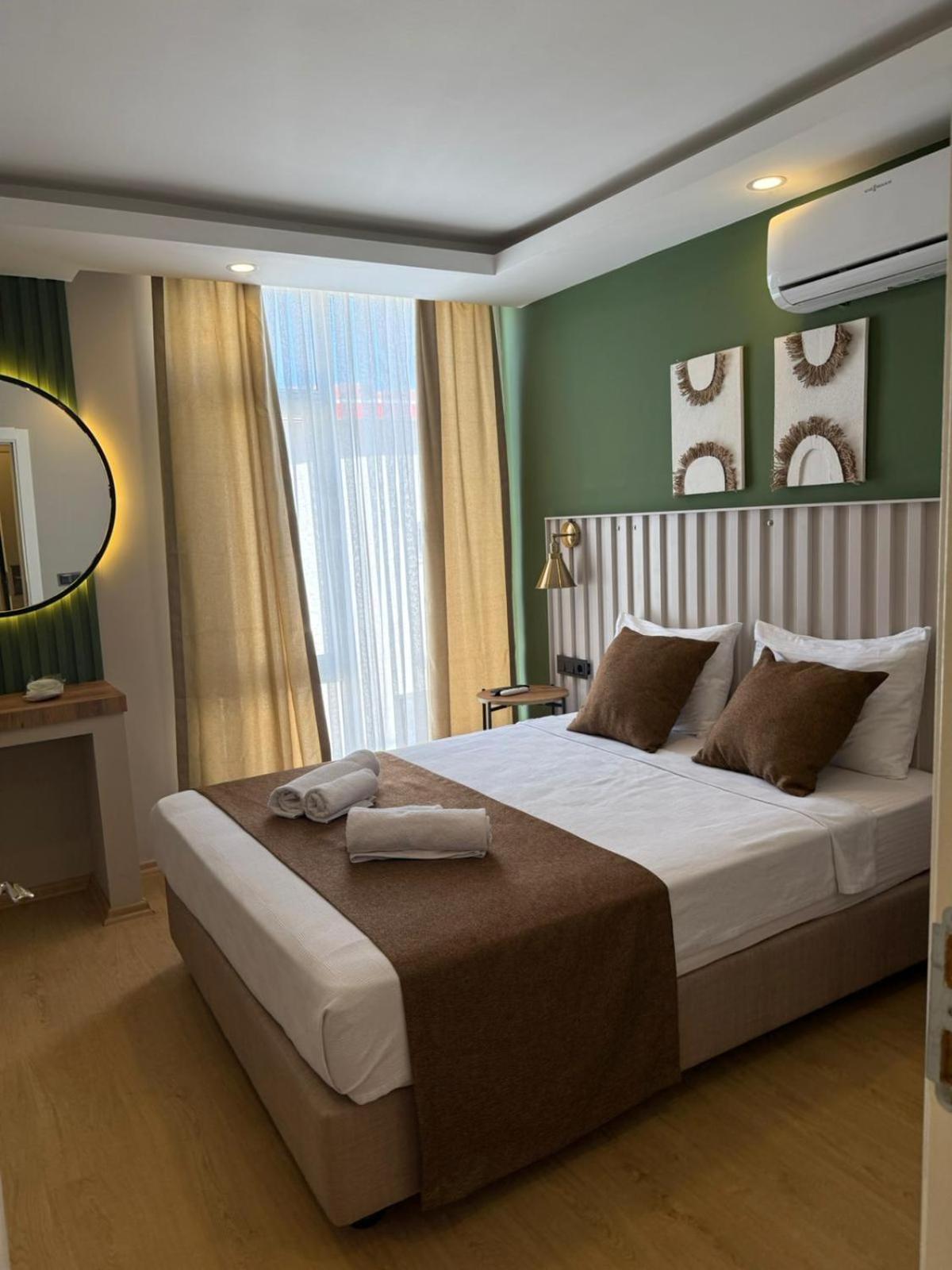 Red Castle Hotel & Pub Belek Esterno foto