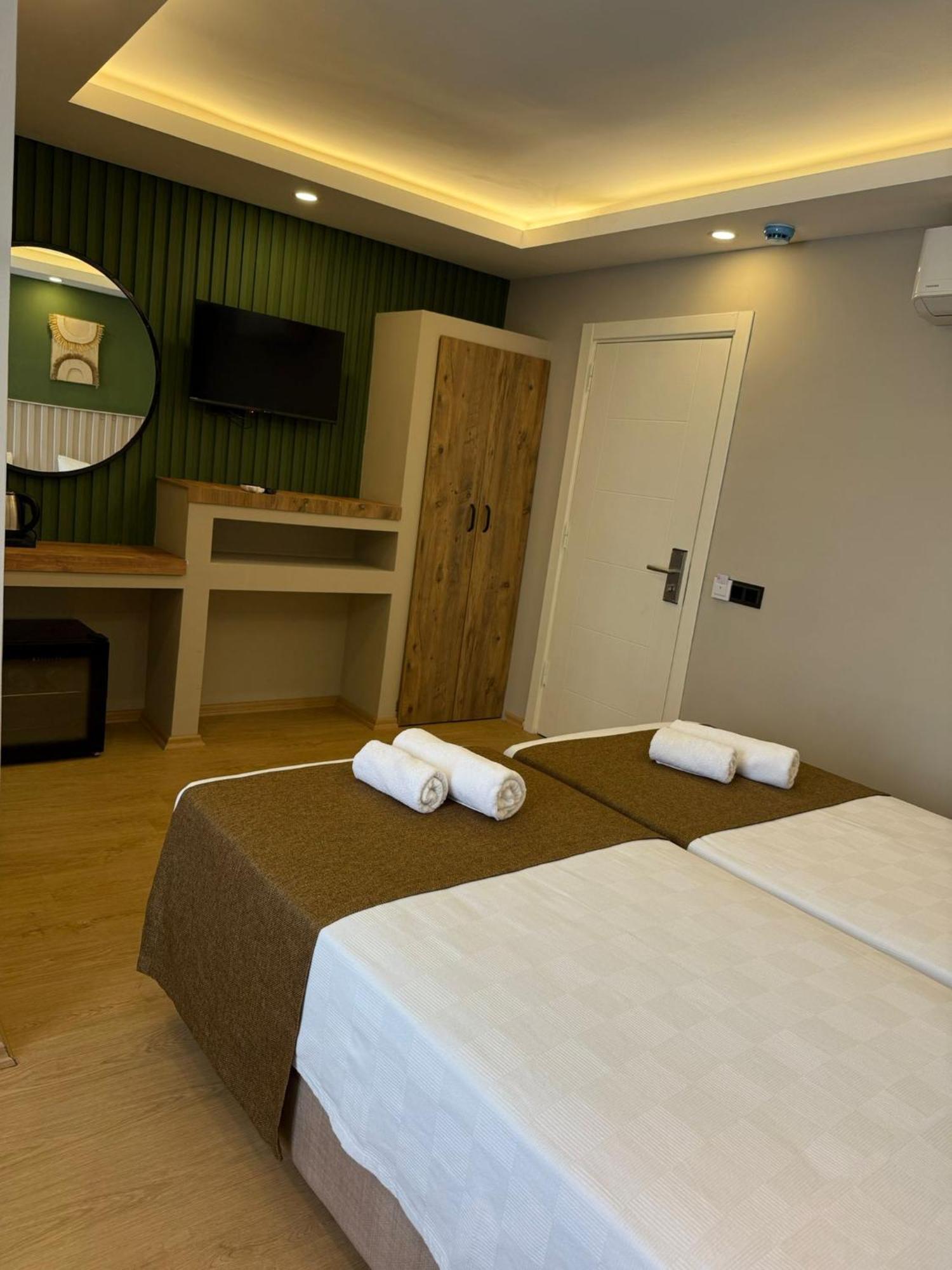 Red Castle Hotel & Pub Belek Esterno foto